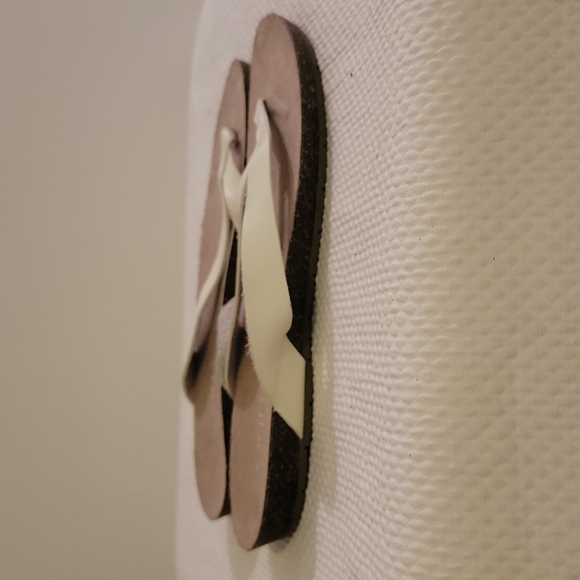 NWOT ESPRIT Leather Flip Flops: available in Brown & White- all Size:9 - Picture 6 of 8